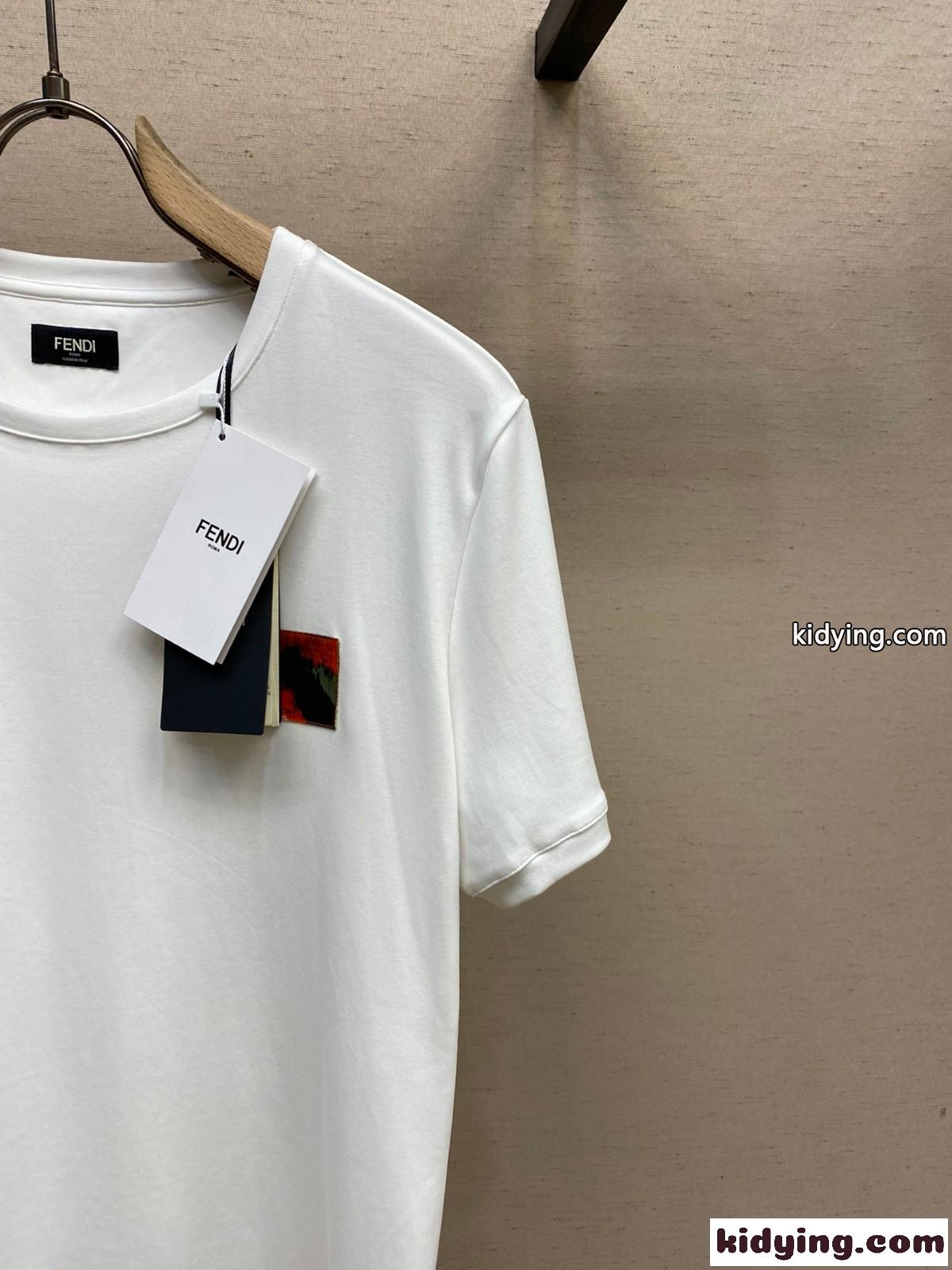ベーシック 合わせやすい クルーネック フェンディ Tシャツ コピー 半袖 トップス-0