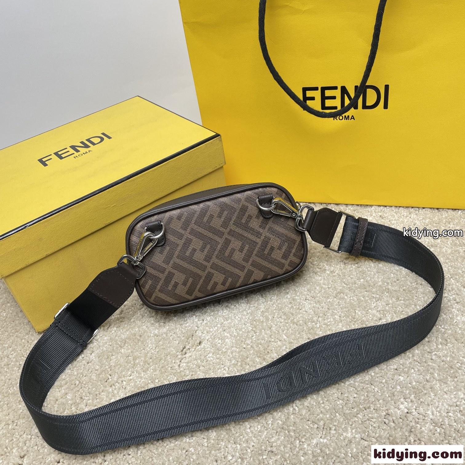 FENDI☆カメラケース スモール バッグ フェンディ バッグ 人気 コピー メンズ ショルダーバッグ-3