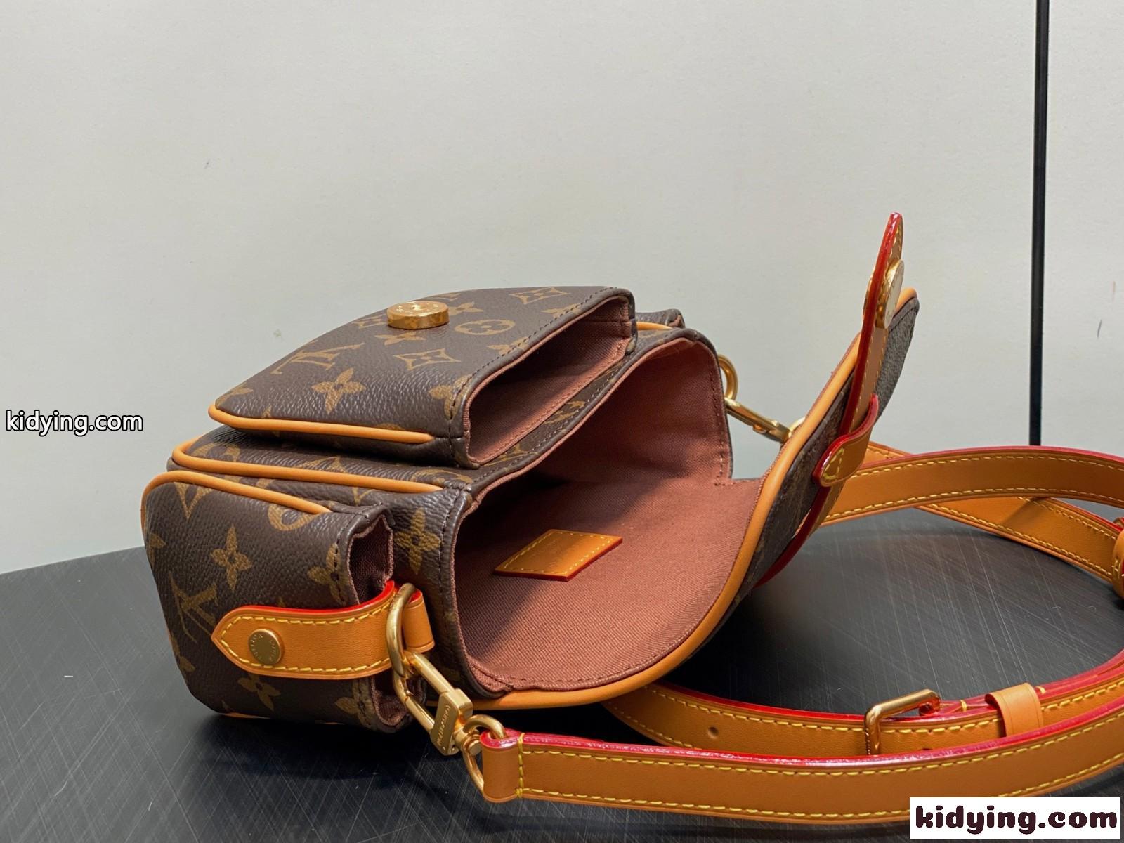 M14742 カーゴ･ウェアラブル ウォレット ルイ・ヴィトン バッグ スーパーコピー-4