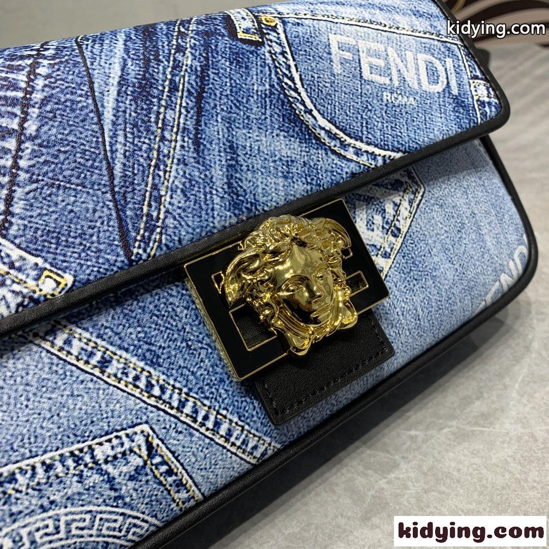 Versace x Fendi フェンダーチェ バゲット ショルダーバッグ デニム フェンディ バッグ 人気 コピー-4