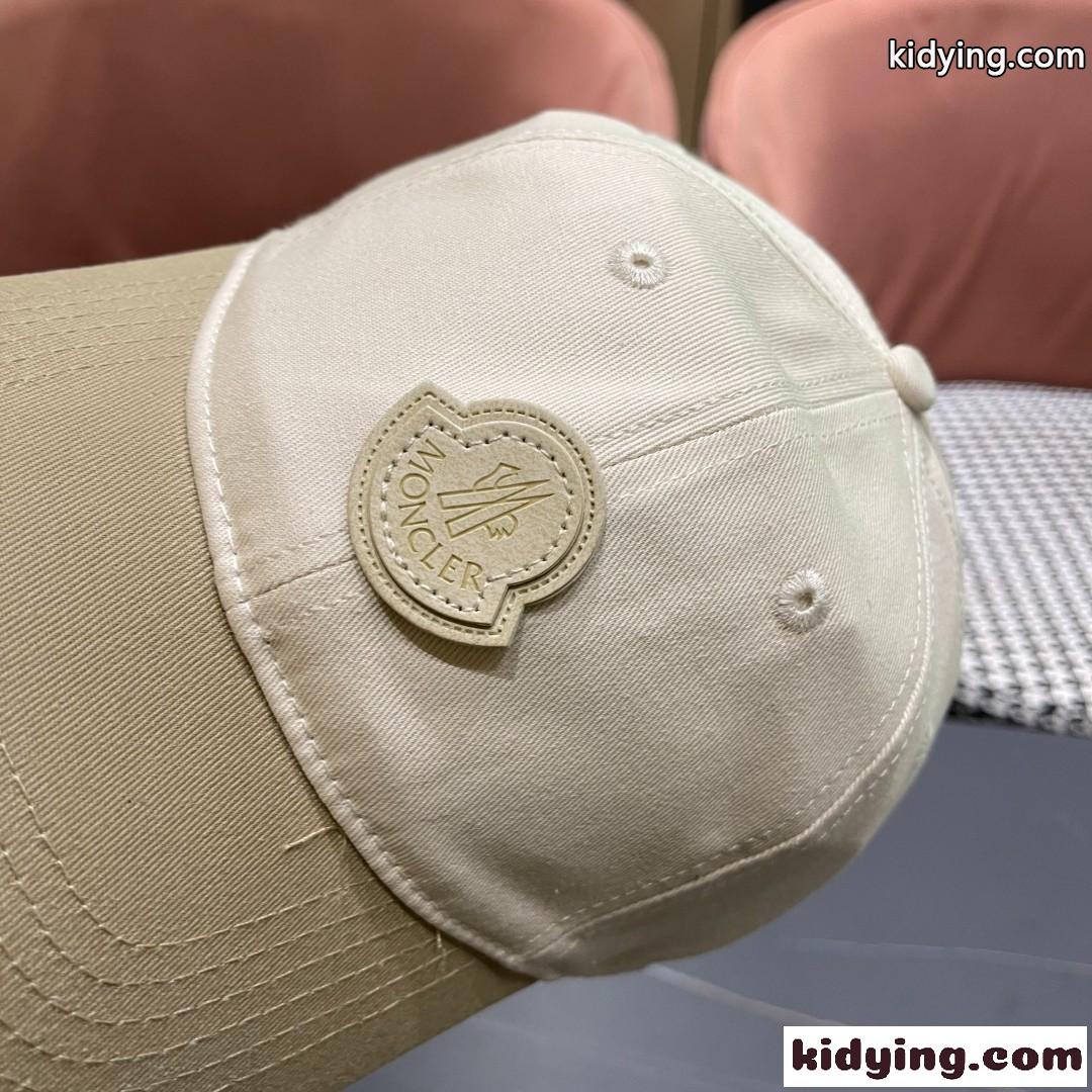 ユニセックス おしゃれ モンクレール キャップ 偽物 配色 ロゴパッチ ベースボールキャップ-1
