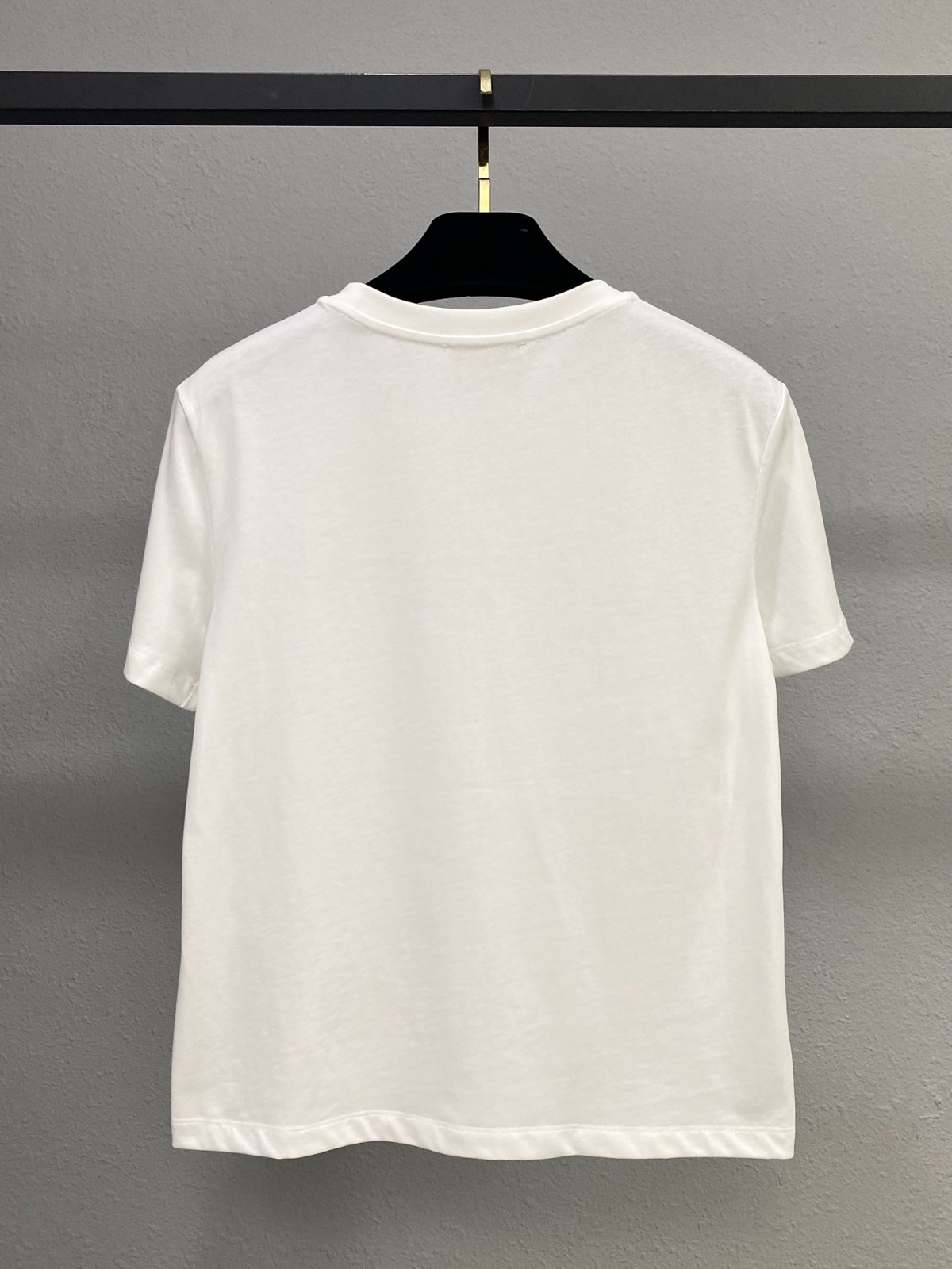 クロエ Tシャツ スーパーコピー シンプル ロゴ入り 半袖Tシャツ クルーネック-3