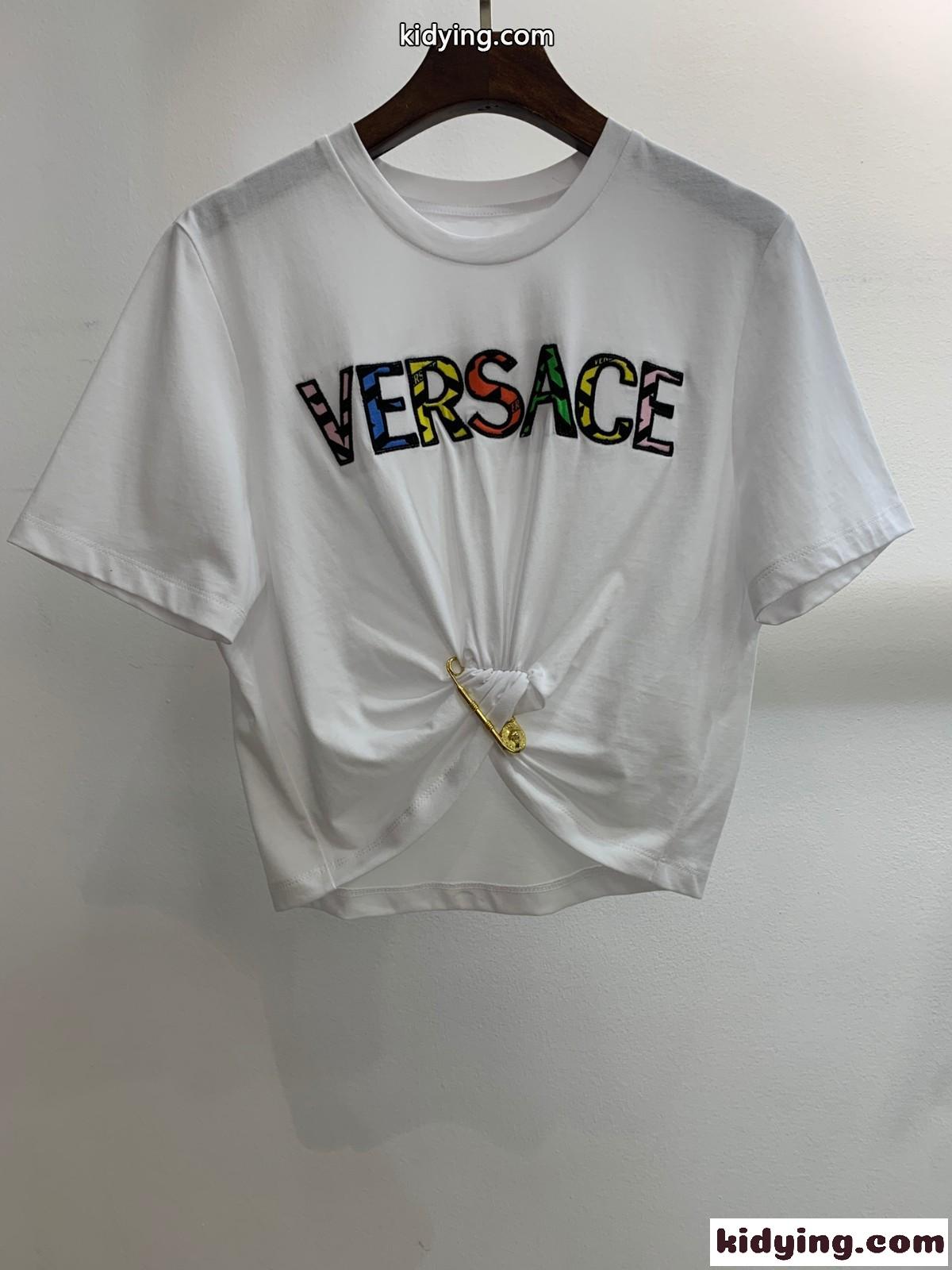 人気 春夏 新作 レディース クロップド ヴェルサーチェ 半袖Tシャツ コピー ロゴ 刺繍 おしゃれ-2