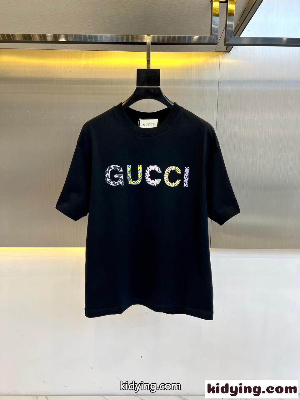 グッチ Tシャツ コピー お洒落 ロゴプリント 半袖Tシャツ ブラック-0