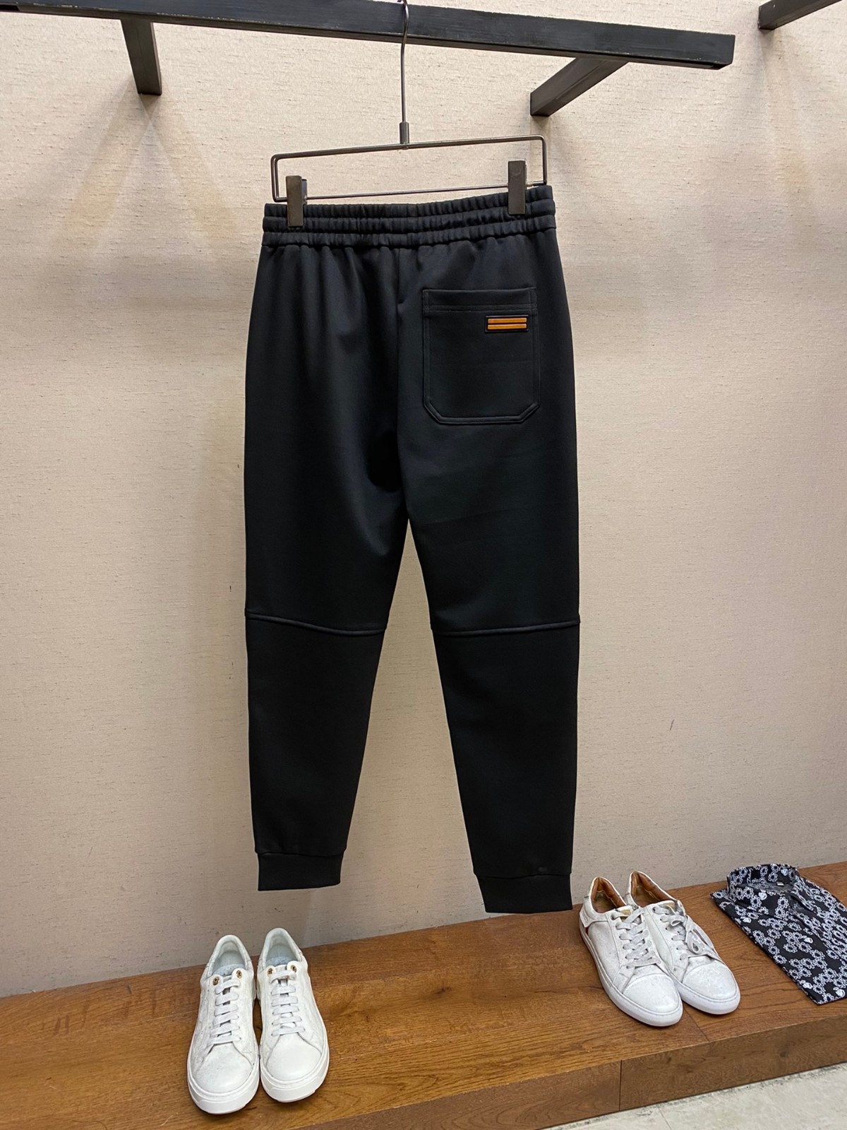 カジュアル エルメネジルド・ゼニア パンツ コピー メンズ スウェットパンツ-2