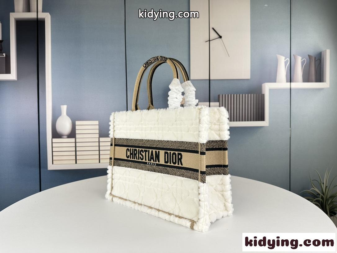 【新作♪秋冬にピッタリ♪】DIOR BOOKTOTE バッグ ミディアム クリスチャン・ディオール バッグ コピー-1