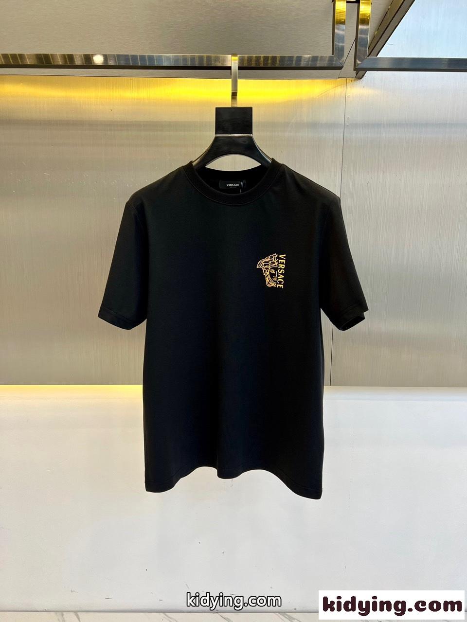 シンプル クルーネック 半袖Tシャツ ヴェルサーチェ Tシャツ コピー ブラック-0