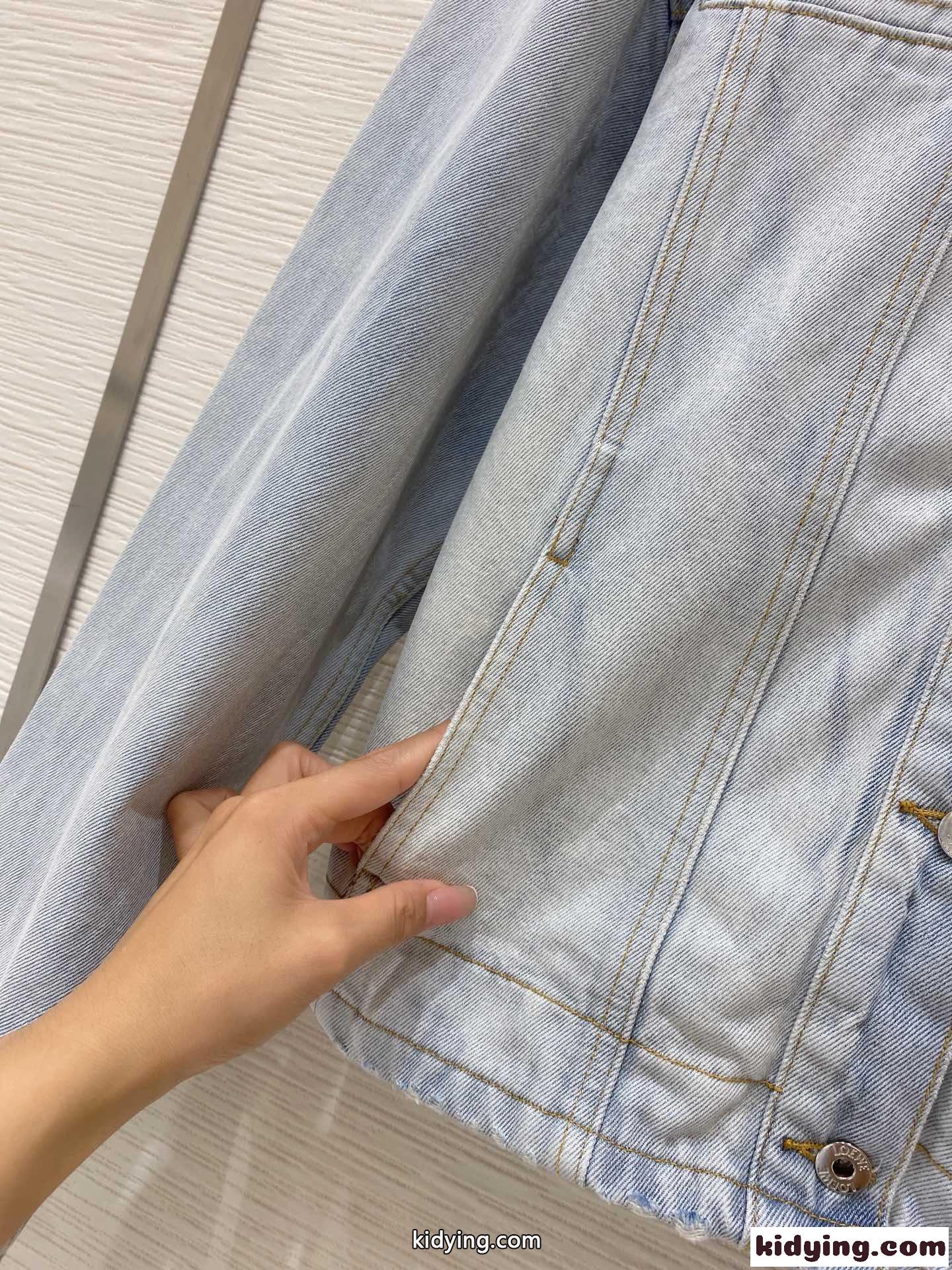 ユニセックス 定番 人気 デニムジャケット ロエベ ジャケット コピー 長袖 合わせやすい-3