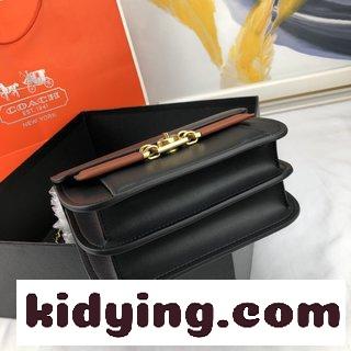 ​Coach コーチの女性バッグコーナーの新しいTroupe コーチバッグ 新作コピー 女性はオルガンチェーンバッグを片肩に斜めに掛ける-4