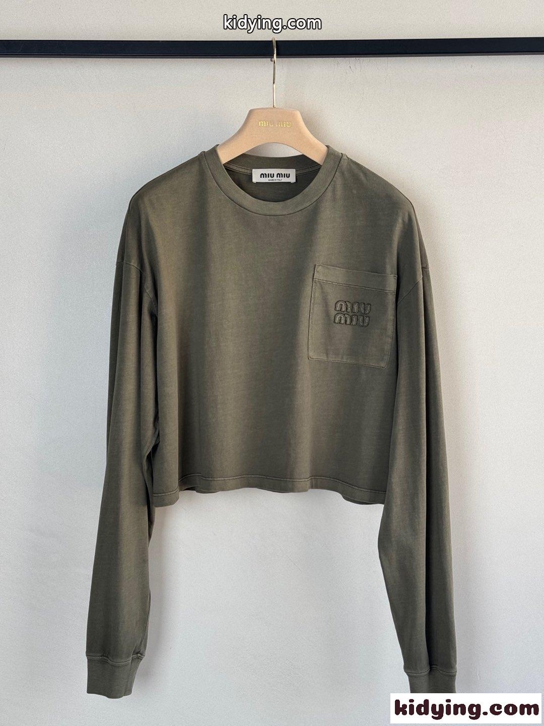 カジュアル コットンショート丈 長袖Tシャツ ミュウミュウ Tシャツ コピー グリーン-0