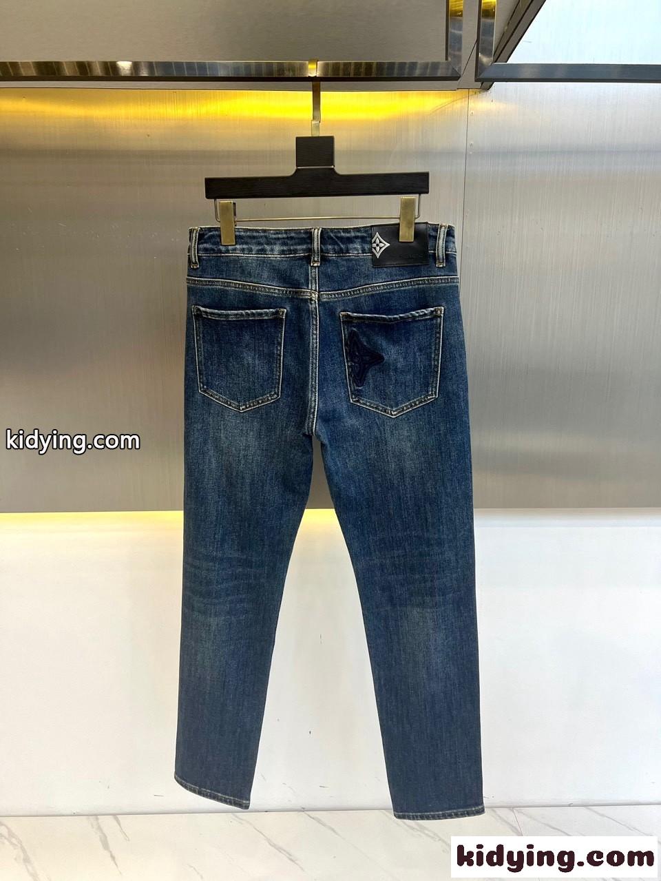 ルイ・ヴィトン ジーンズ コピー お洒落 合わせやすい メンズ デニムパンツ-0