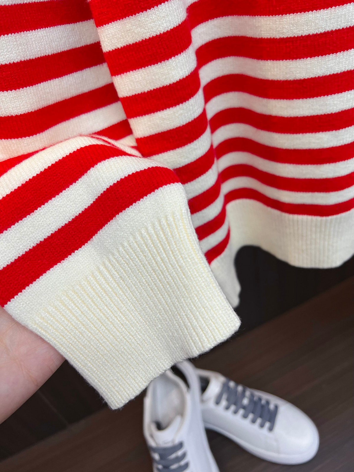 グッチ セーター コピー 人気 ストライプ クルーネック ユニセックス-3