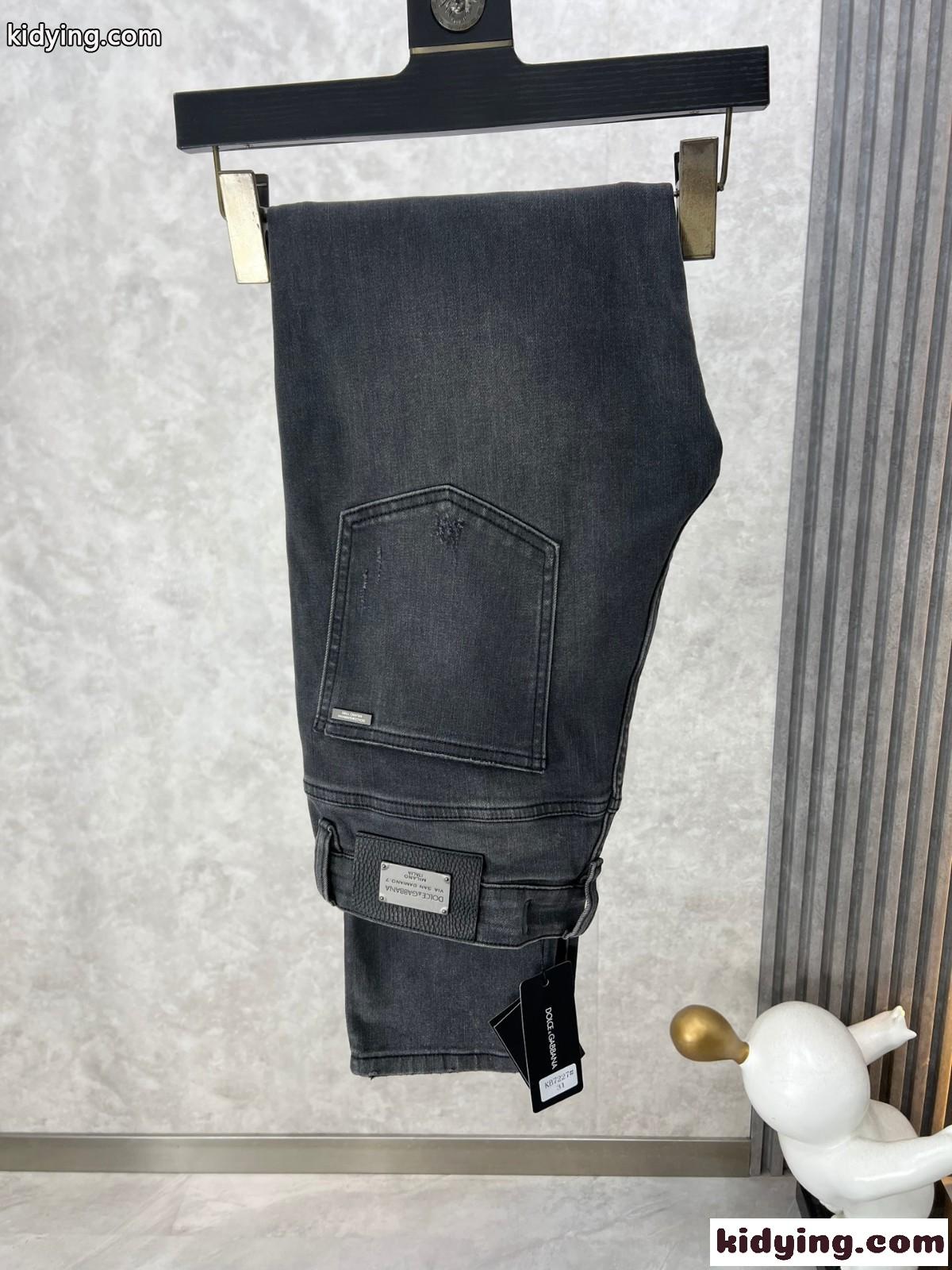合わせやすい 定番 ドルチェ&ガッバーナ ジーンズ コピー メンズ デニムパンツ-4