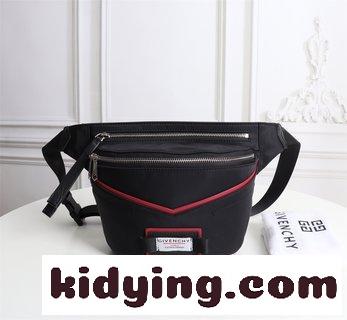 ​GIENCHY Downtownの黒いナイロンの腰巻きにはV型抜きが施されており サンローラン バッグ 通販コピー-3