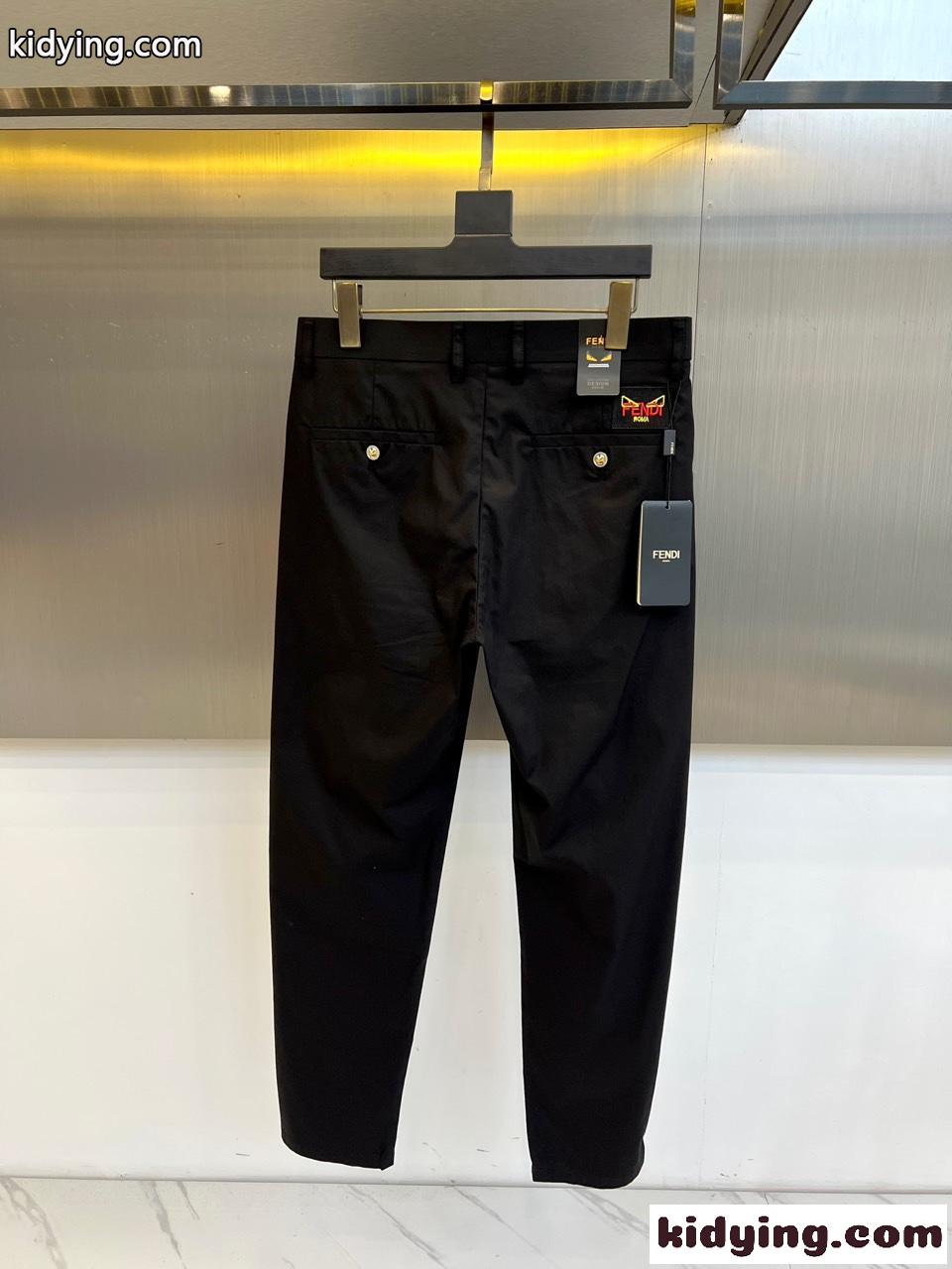 フェンディ パンツ 偽物 シンプル 洗練された エレガント チノパンツ ズボン-1
