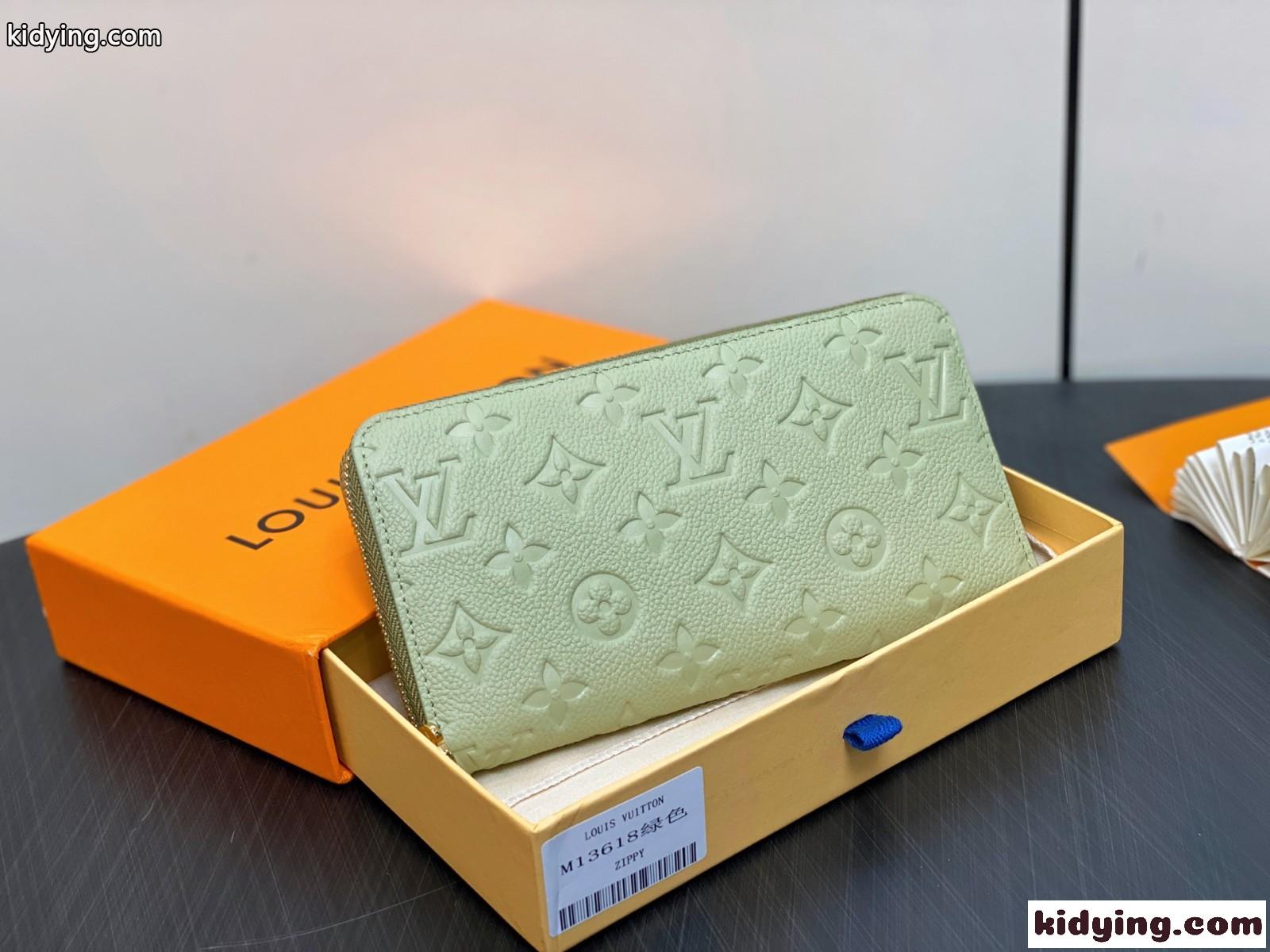 LV × TM ジッピー・ウォレット スーパーコピー ルイ・ヴィトン 村上隆 M13618-0