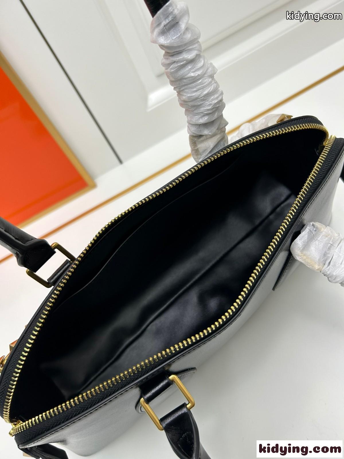 ロックスタッズ E/W ハンドバッグ ヴァレンティノ バッグ コピー ブラック-3