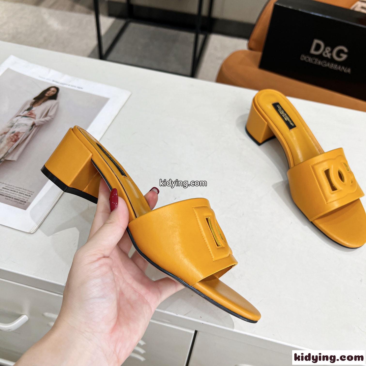 ミュール カーフスキン DG MILLENIALSロゴ ドルチェ&ガッバーナ サンダル コピー イエロー-0