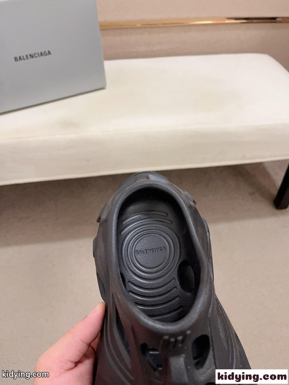 Balenciaga HD カットアウト ミュール バレンシアガ サンダル スーパーコピー ブラック-1