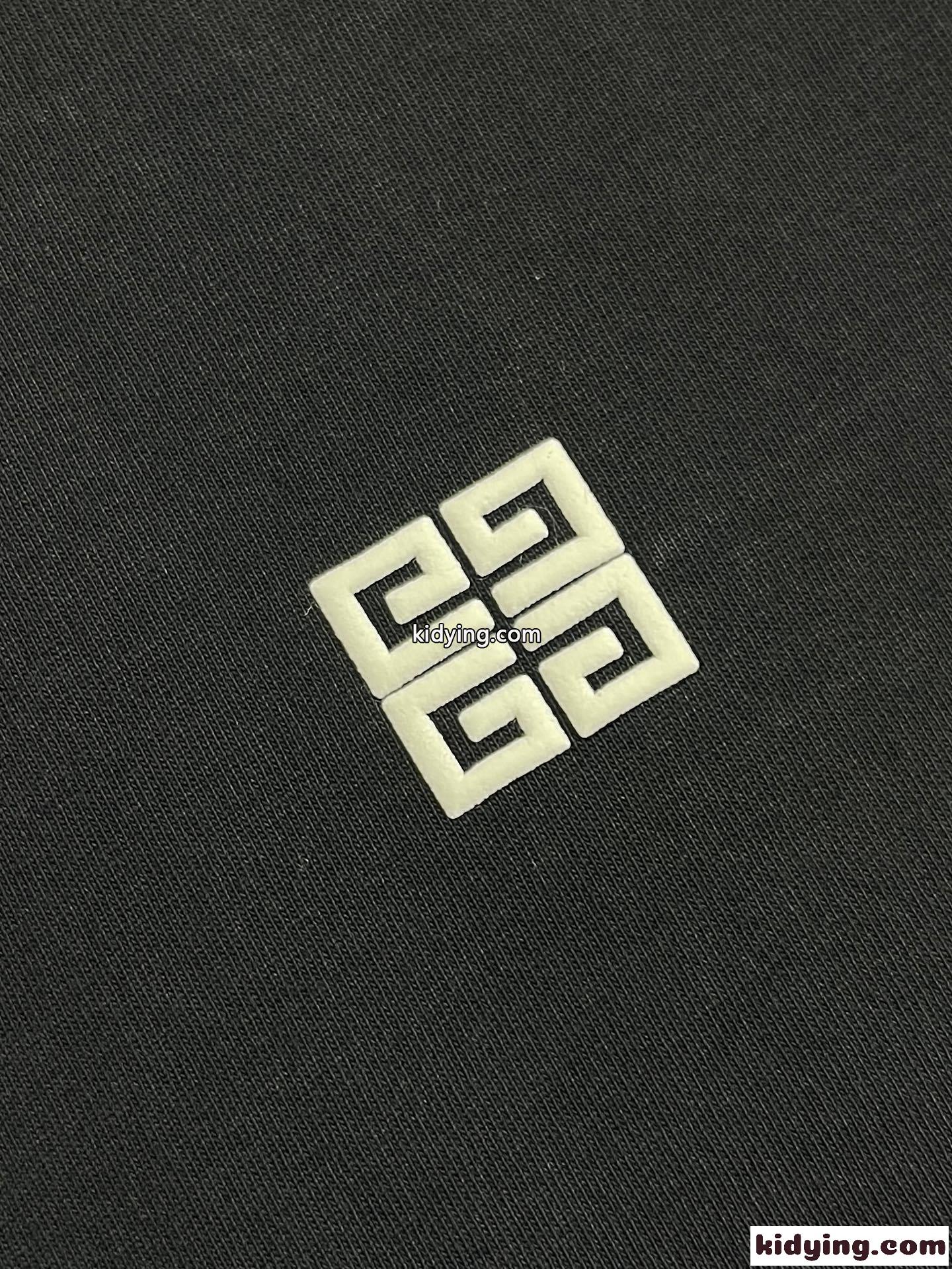 シンプル 合わせやすい ロゴ クルーネック 長袖Tシャツ ジバンシィ Tシャツ 偽物 ブラック-2