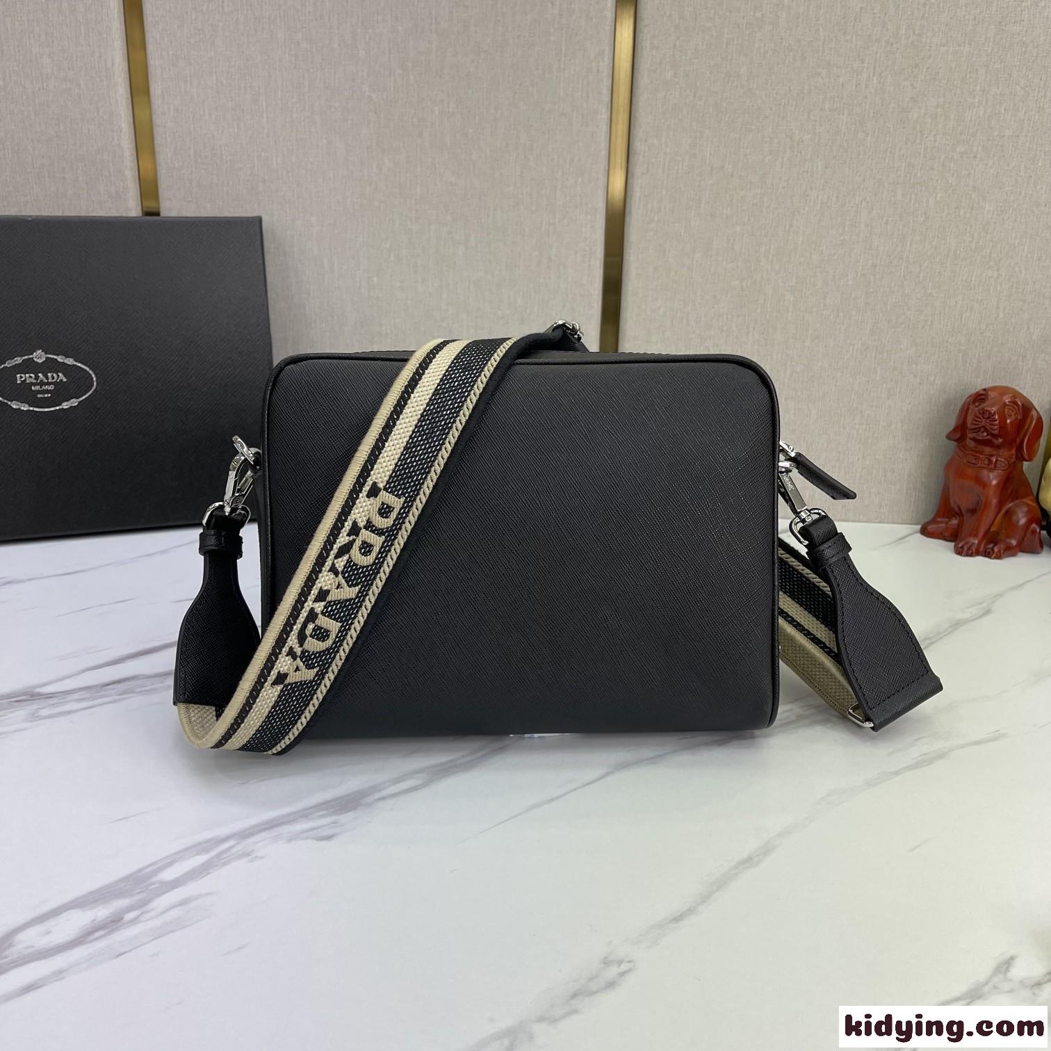 プラダ バッグ コピー 上品 ファッション メンズ ショルダーバッグ ブラック-1
