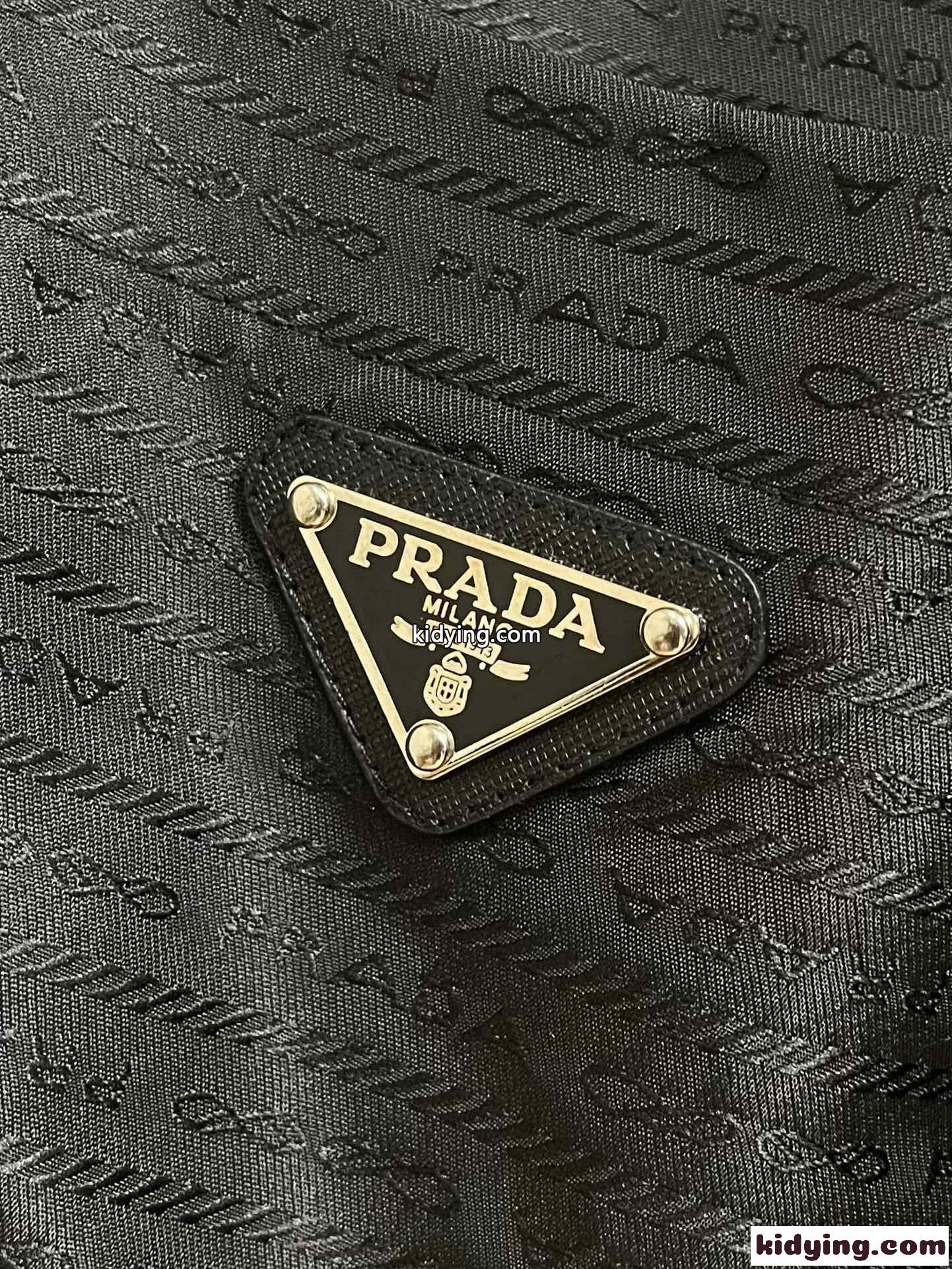 人気 上品 Re-Nylon 半袖シャツ プラダ シャツ コピー メンズ ファッション-3
