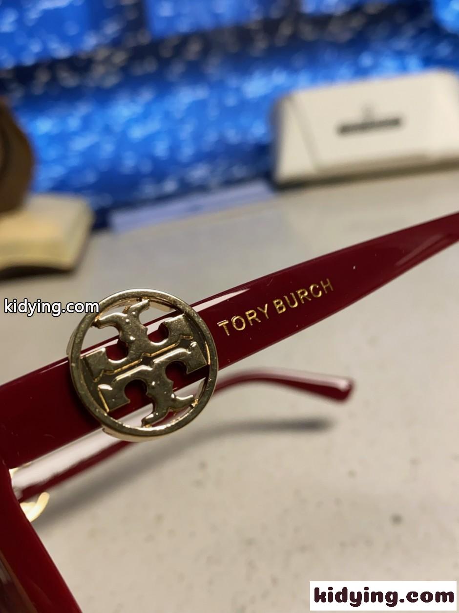 スタイリッシュ トリーバーチ サングラス 偽物 小顔効果 ダブルT アイウェア-4