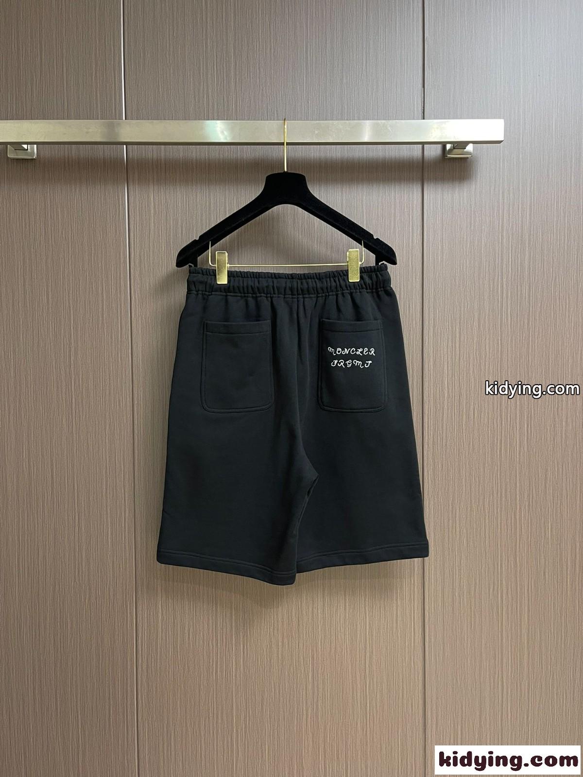 モンクレール パンツ スーパーコピー シンプル カジュアル ハーフパンツ ショートパンツ-1