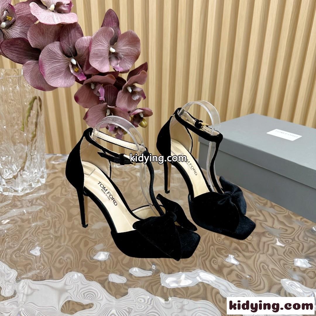 リボン付き ベルベット ヒールサンダル トムフォード サンダル コピー ブラック-3
