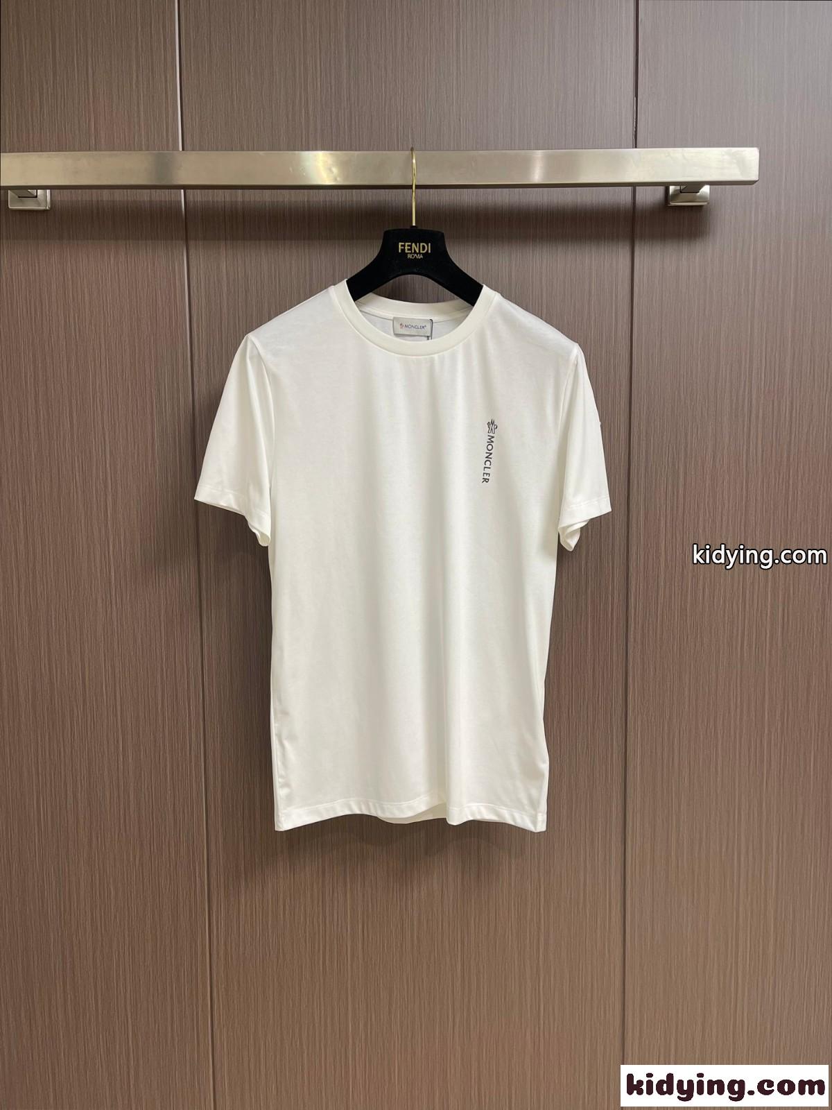 シンプル 定番 モンクレール Tシャツ コピー ロゴ入り 半袖Tシャツ ホワイト-1