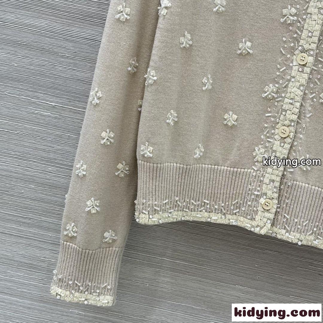 大人可愛い フラワー刺繍 ウールカーディガン ミュウミュウ ニット 偽物-1
