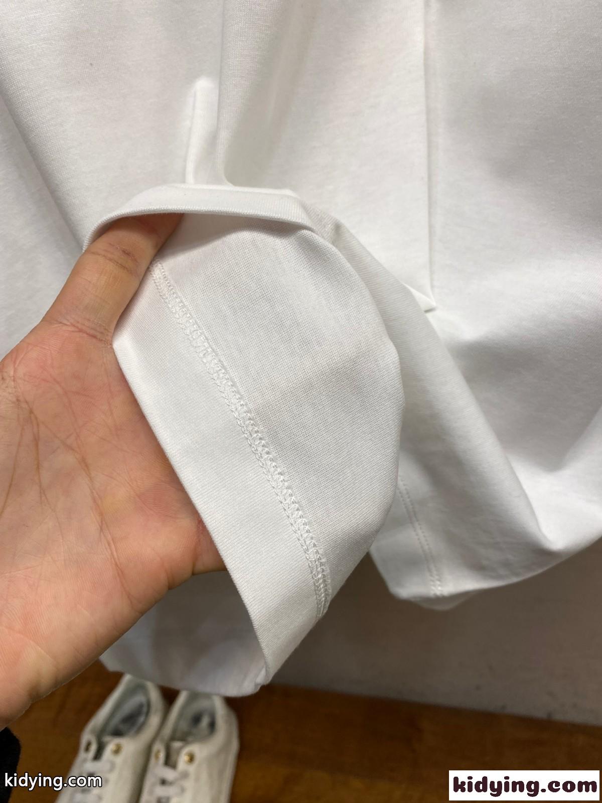 グッチ Tシャツ コピー シンプル 合わせやすい クルーネック 半袖Tシャツ ホワイト-4