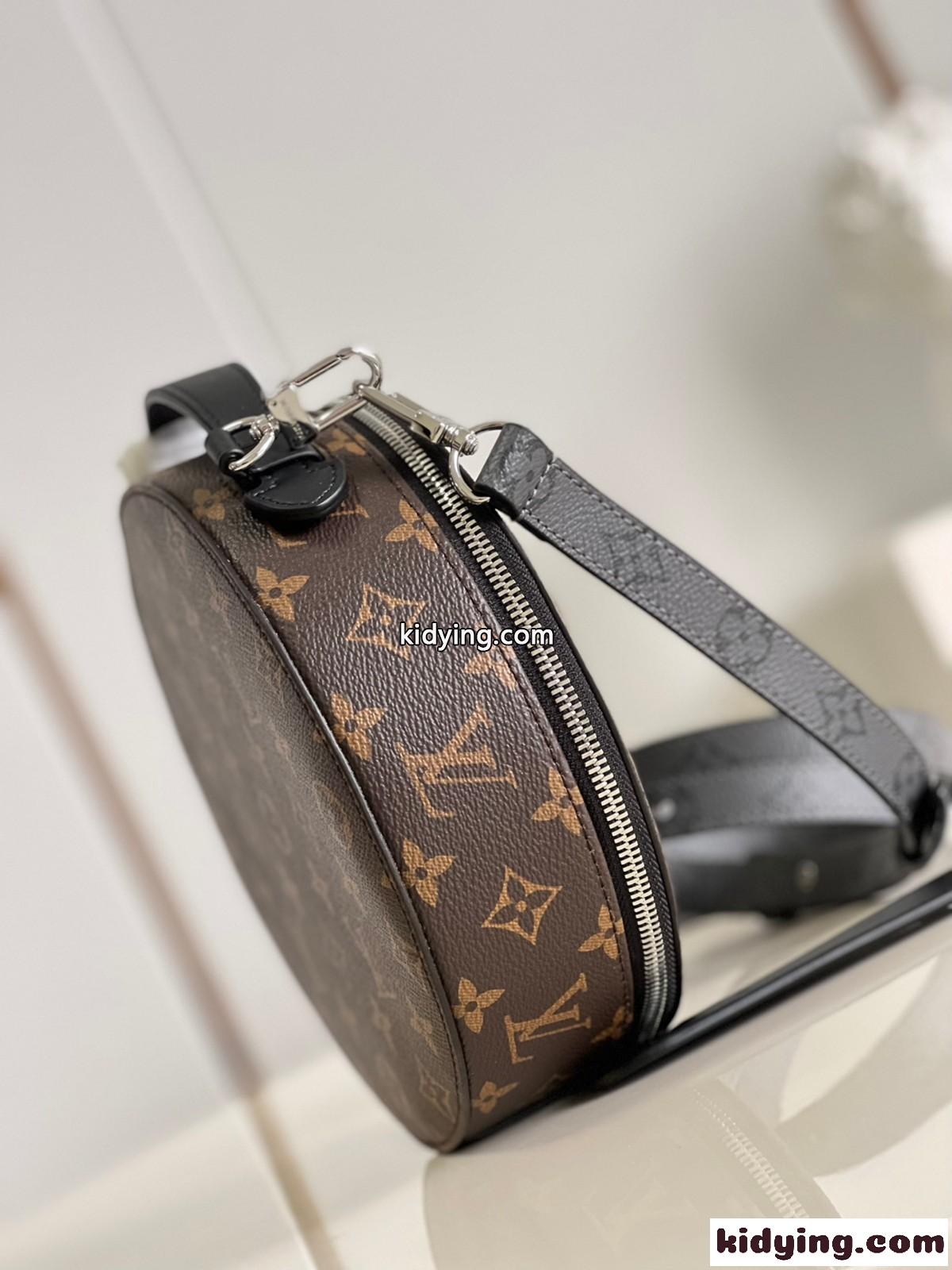 M46273 オーディオ・ケース メンズショルダーバッグ ルイヴィトン バッグ コピー-1