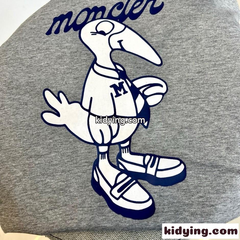 遊び心あふれる プリント 半袖Tシャツ モンクレール Tシャツ 偽物 グレー-2