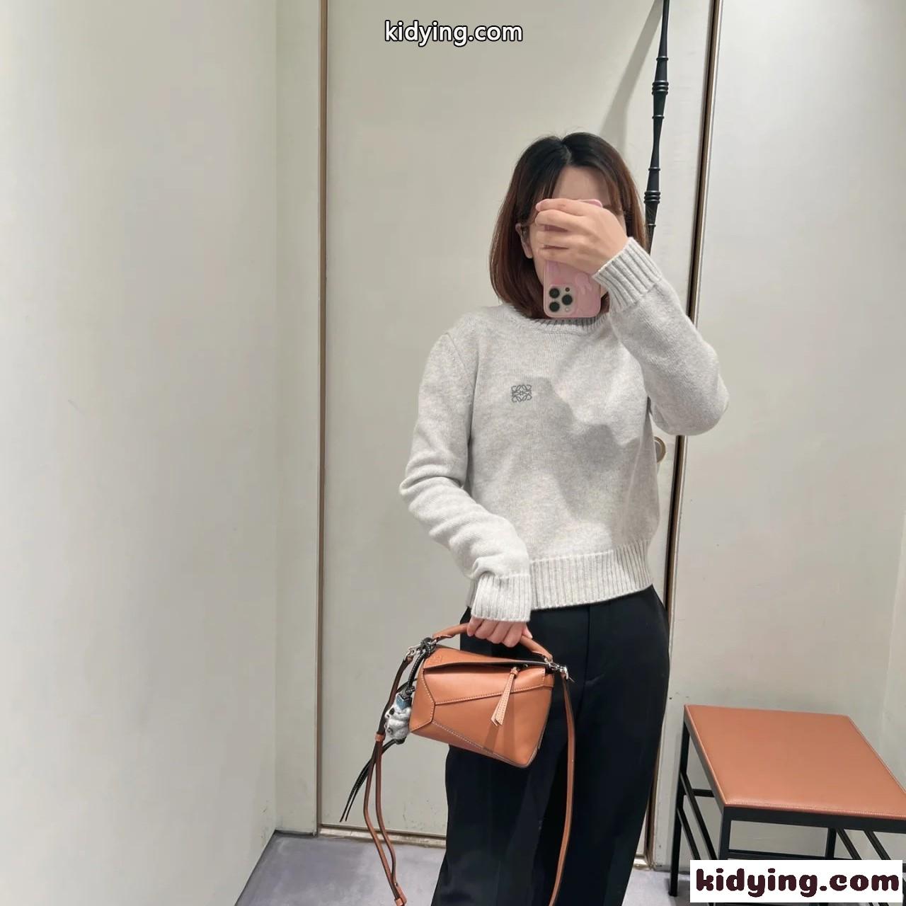 シンプル 配色 クルーネック アナグラム ロエベ セーター コピー ロングスリーブ グレー-5