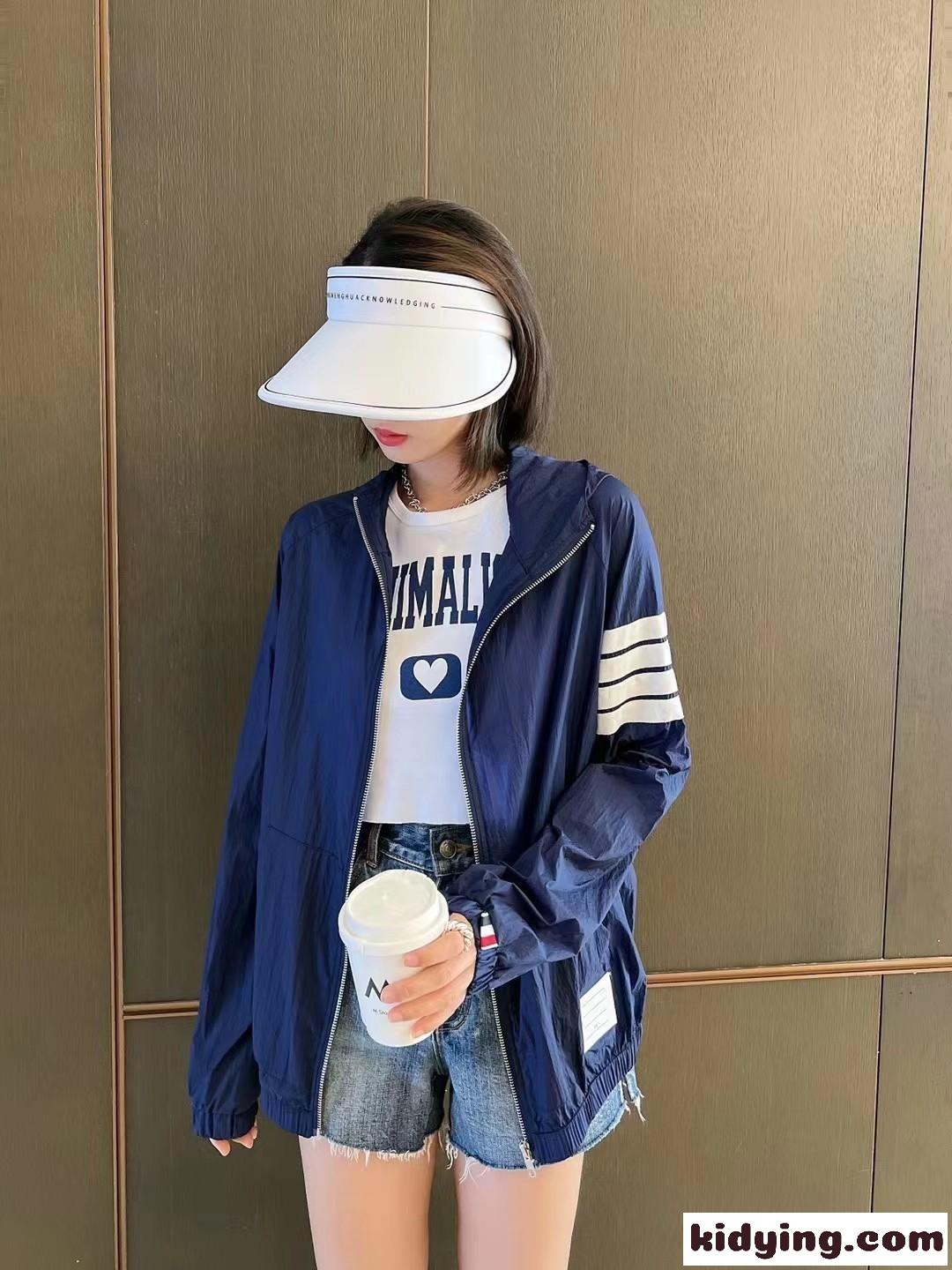 人気 UVカット 薄手 軽量 羽織り トムブラウン ジャケット コピー 長袖 フード付き-4