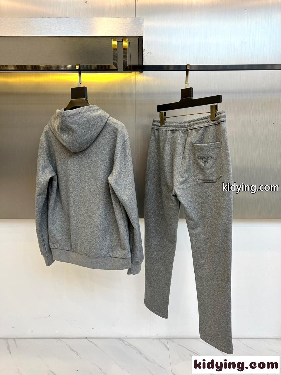 フーディー＆スウェットパンツ 上下セット プラダ セットアップ 偽物 グレー-1