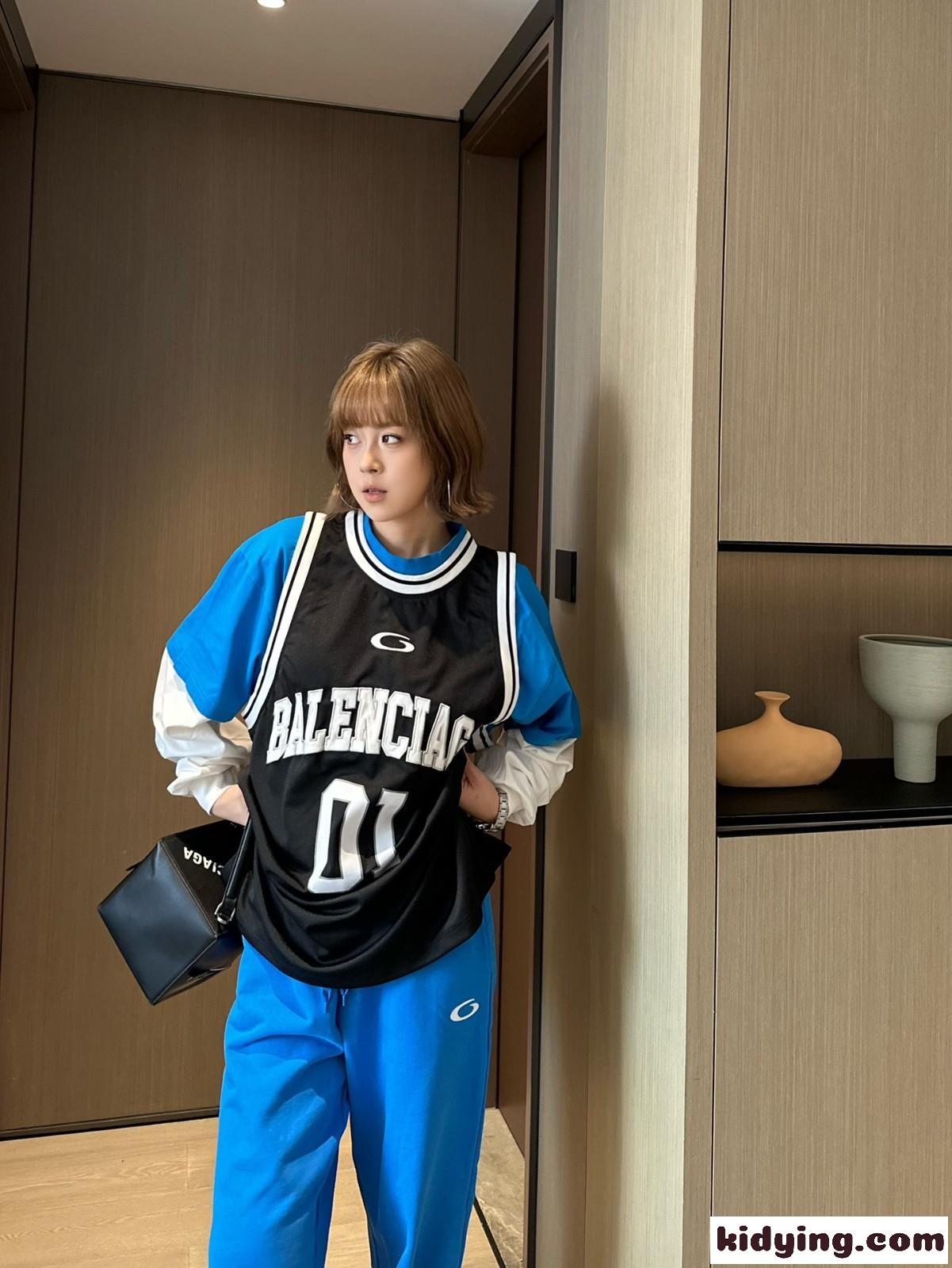 バレンシアガ BASKETBALL SERIES レイヤード ロングスリーブ Tシャツ コピー ブルー-4