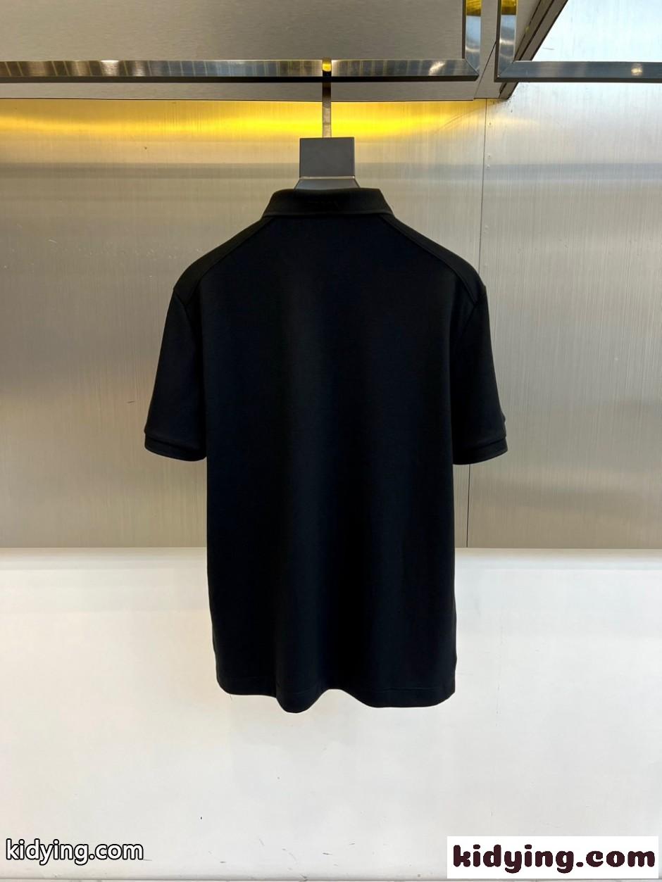プラダ Tシャツ 偽物 洗練された シンプル 半袖 ポロシャツ ブラック-3