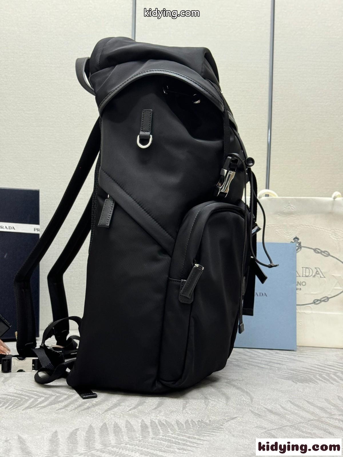 プラダ バッグ スーパーコピー 2VZ019 大容量 バックパック リュックサック-1
