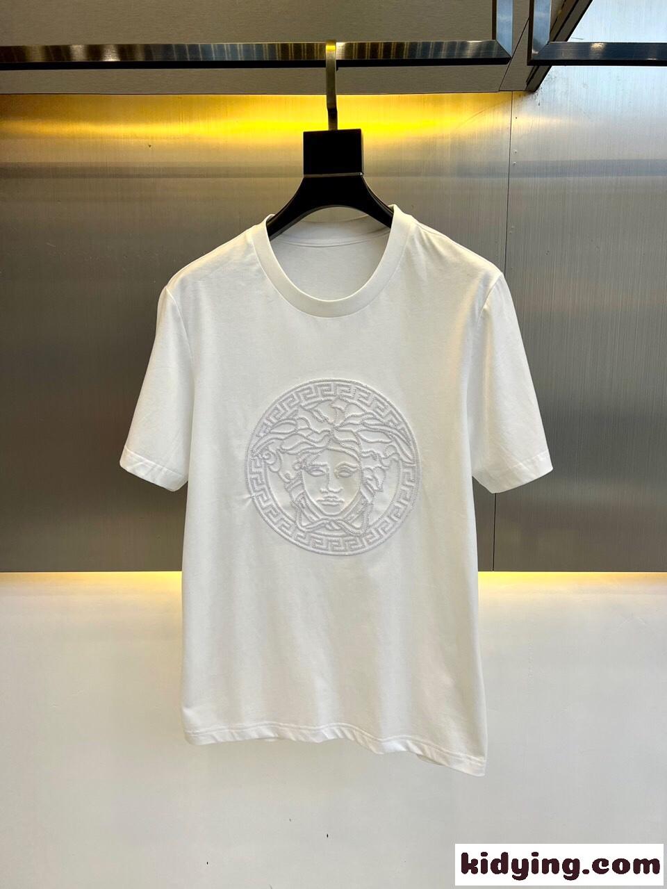 上品 メドゥーサ ロゴ 半袖Tシャツ ヴェルサーチェ Tシャツ コピー トップス-0