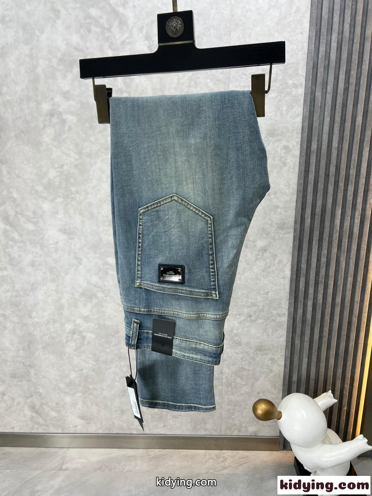 定番 合わせやすい ドルチェ&ガッバーナ ジーンズ コピー メンズ デニムパンツ-0