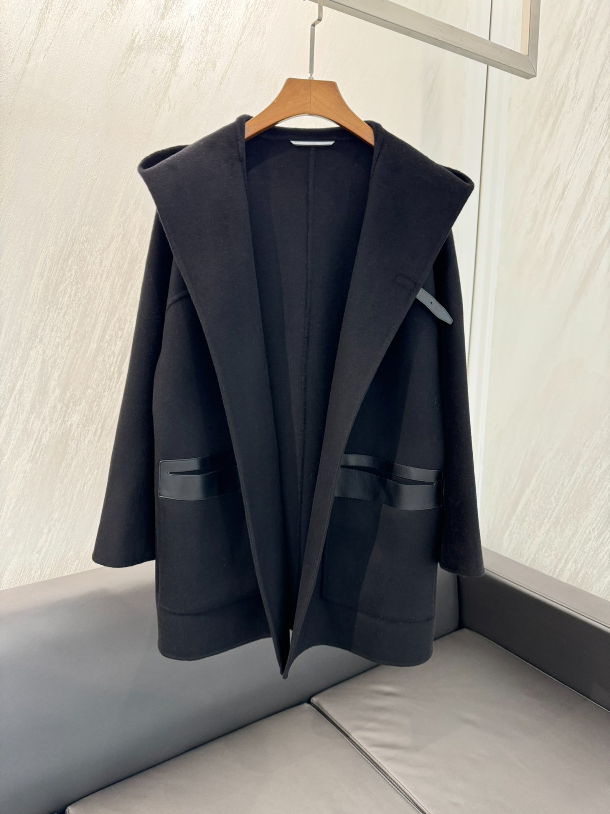 エレガント カシミヤ ダッフルコート エルメス スーパーコピー ブラック-0