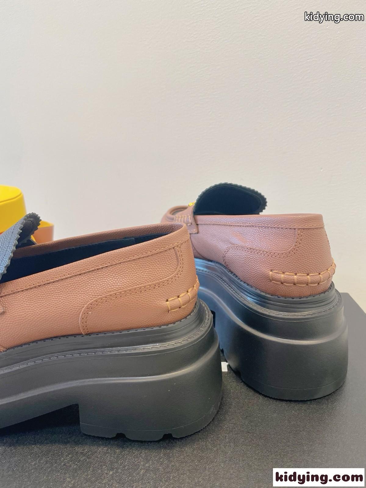 アレキサンダーワング シューズ 偽物 お洒落 上品 厚底 ローファー-2