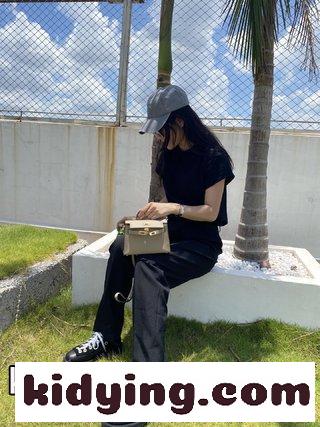 小さいサイズはアジアの女性に人気が高まっており その理由の一部は身長である エルメス バッグ 軽いコピー-5