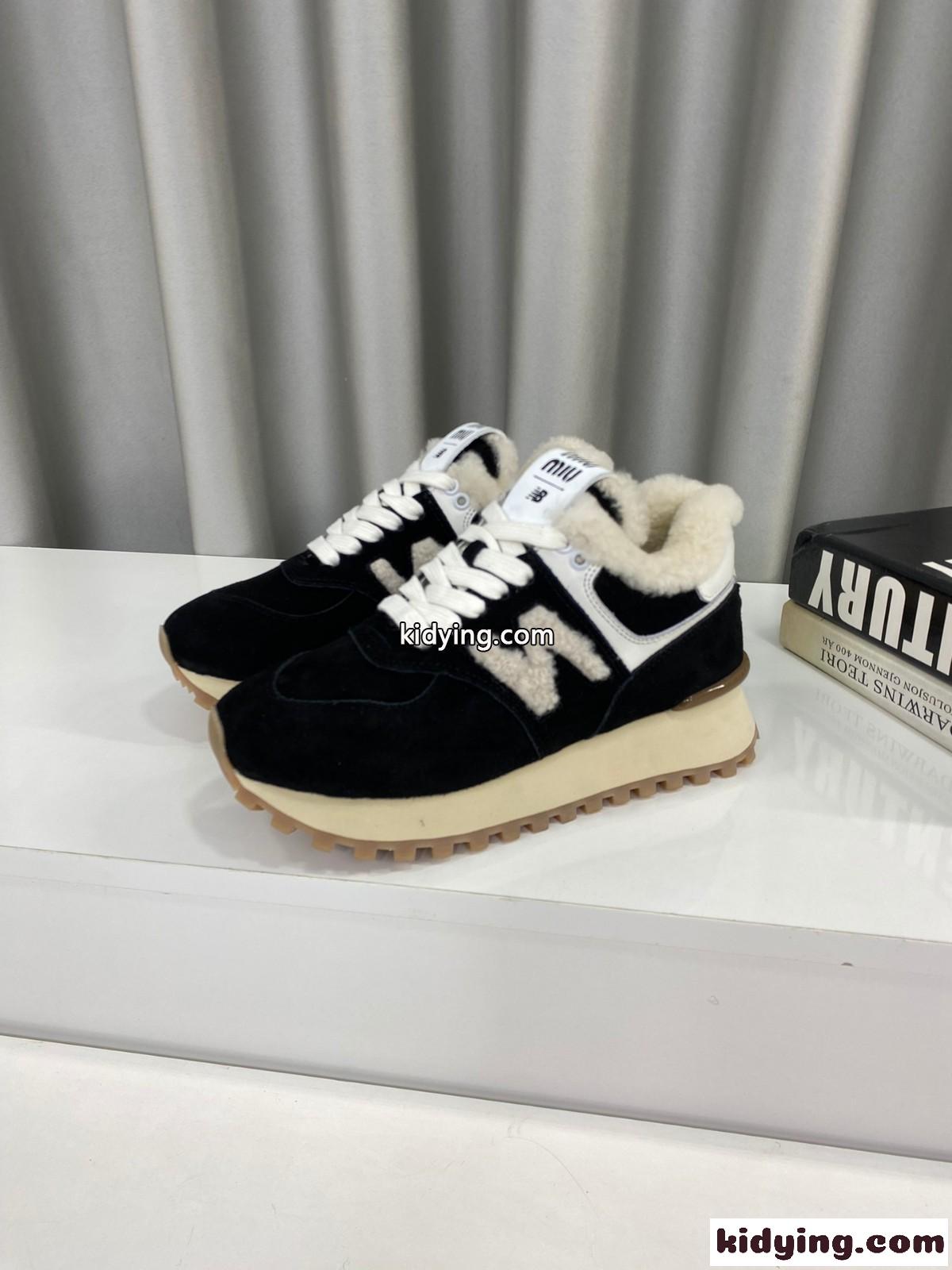New Balance x Miu Miu ボアスニーカー ミュウミュウ スニーカー コピー レディース ブラック-1