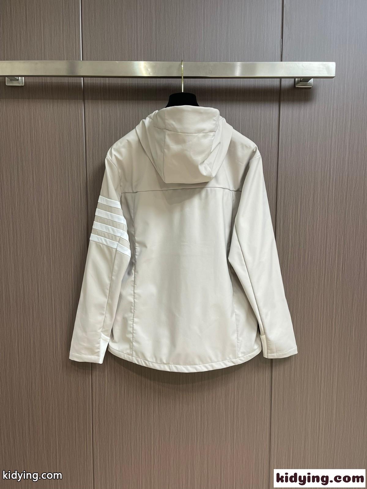 カジュアル おしゃれ トムブラウン ジャケット コピー 防風 撥水-1