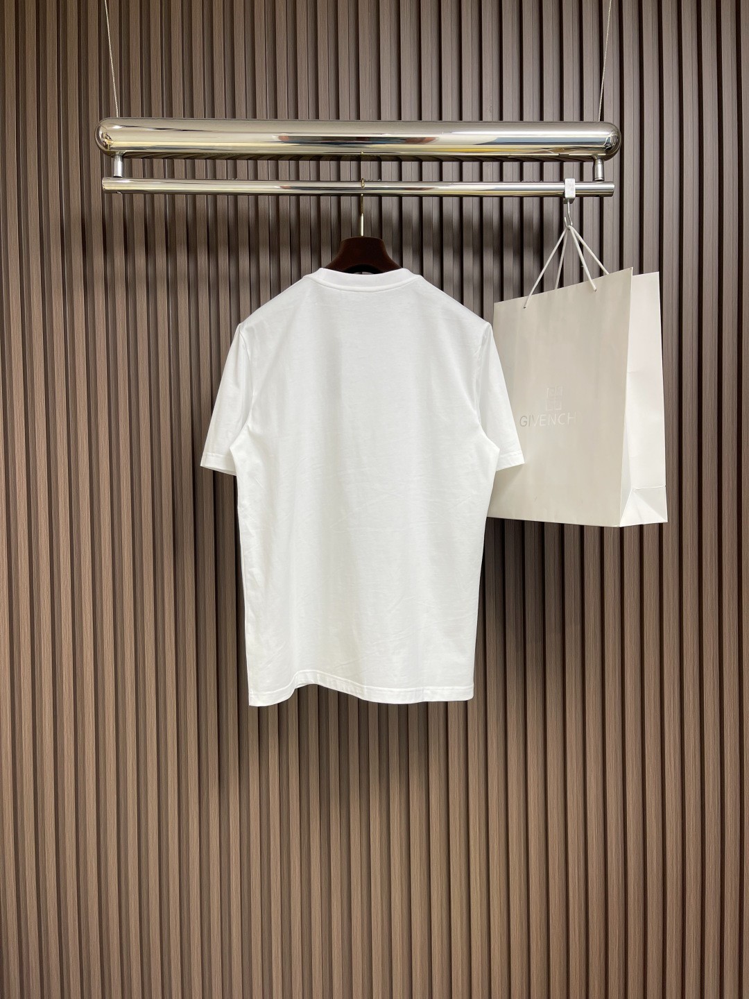 ヴェルサーチェ Tシャツ コピー シンプル ロゴ 合わせやすい 半袖Tシャツ ホワイト-1