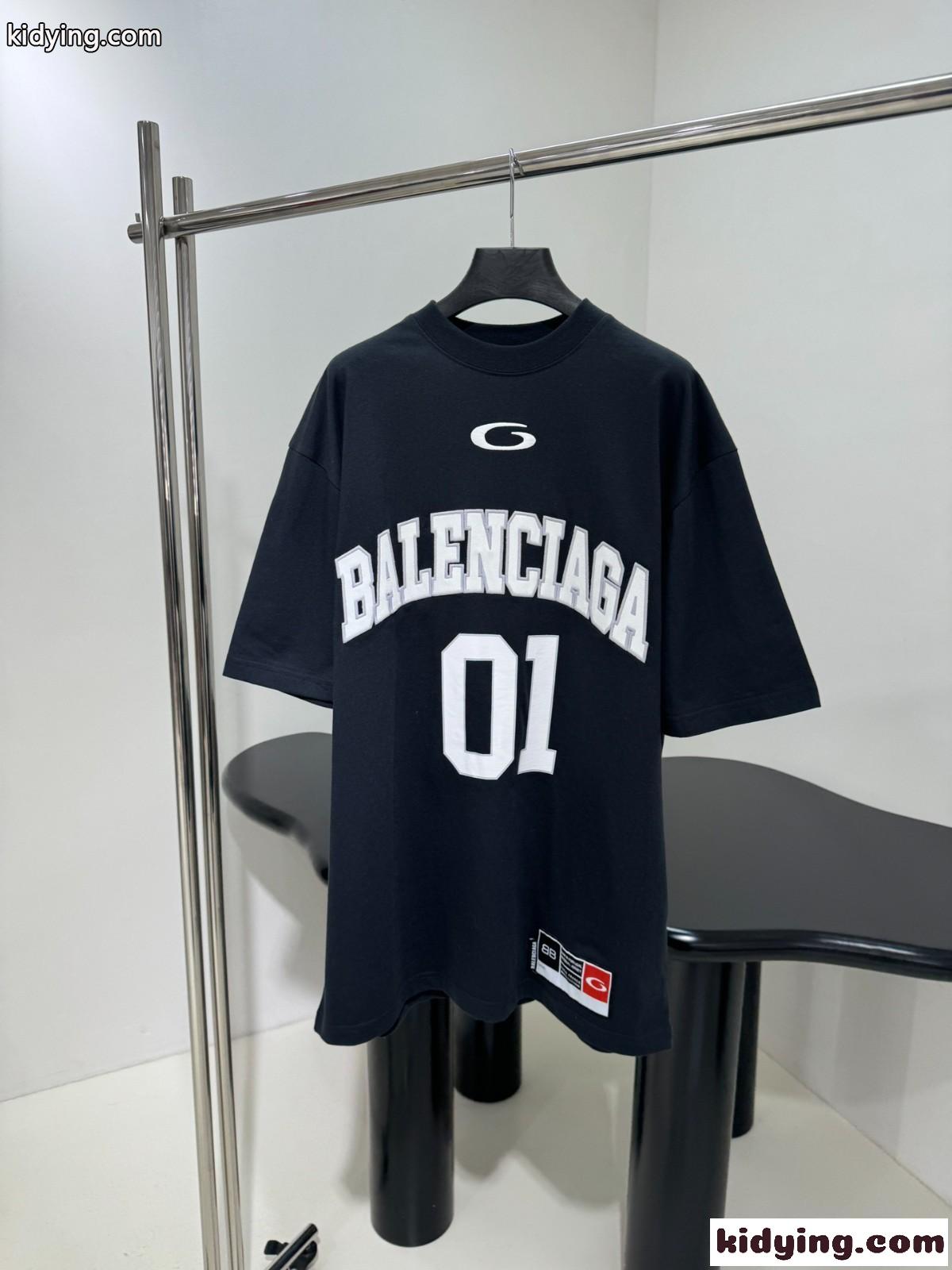 ユニセックス 刺繍入り オーバーサイズ 半袖Tシャツ バレンシアガ Tシャツ コピー ブラック-1