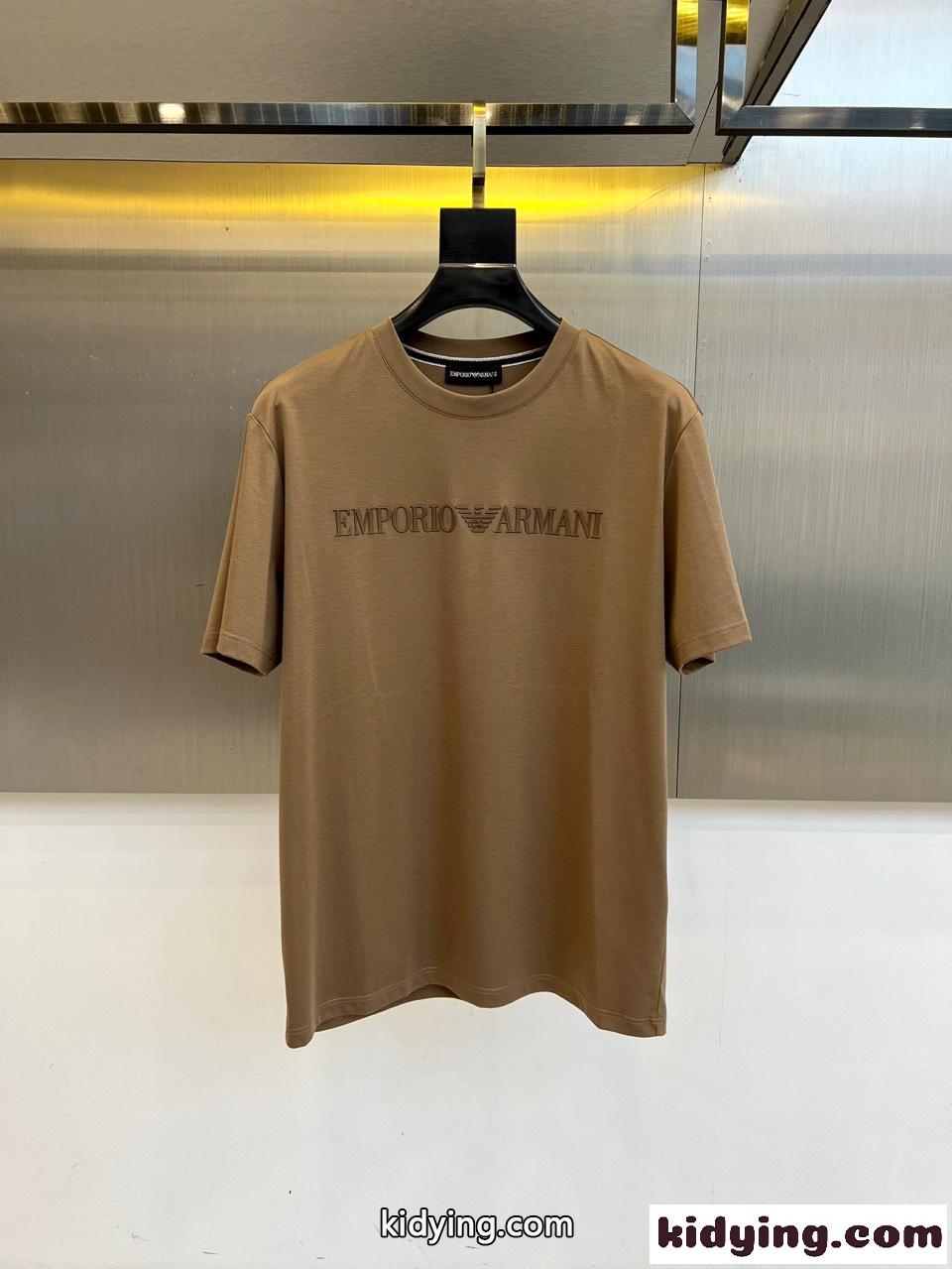 洗練された アルマーニ Tシャツ コピー カジュアル クルーネック 半袖Tシャツ ブラウン-0